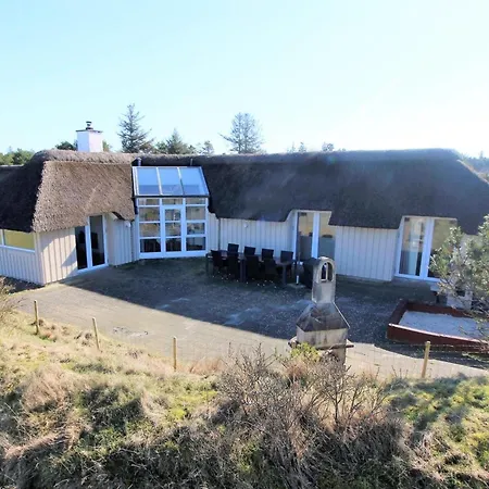 Annalise - 1km From The Sea By Interhome *