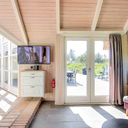 Annalise - 1km From The Sea By Interhome Feriehus