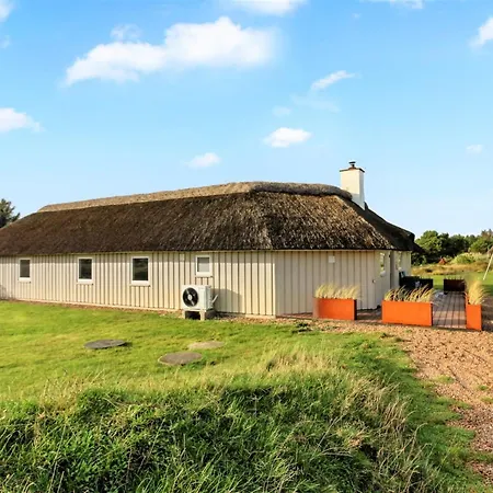 Annalise - 1km From The Sea By Interhome Feriehus